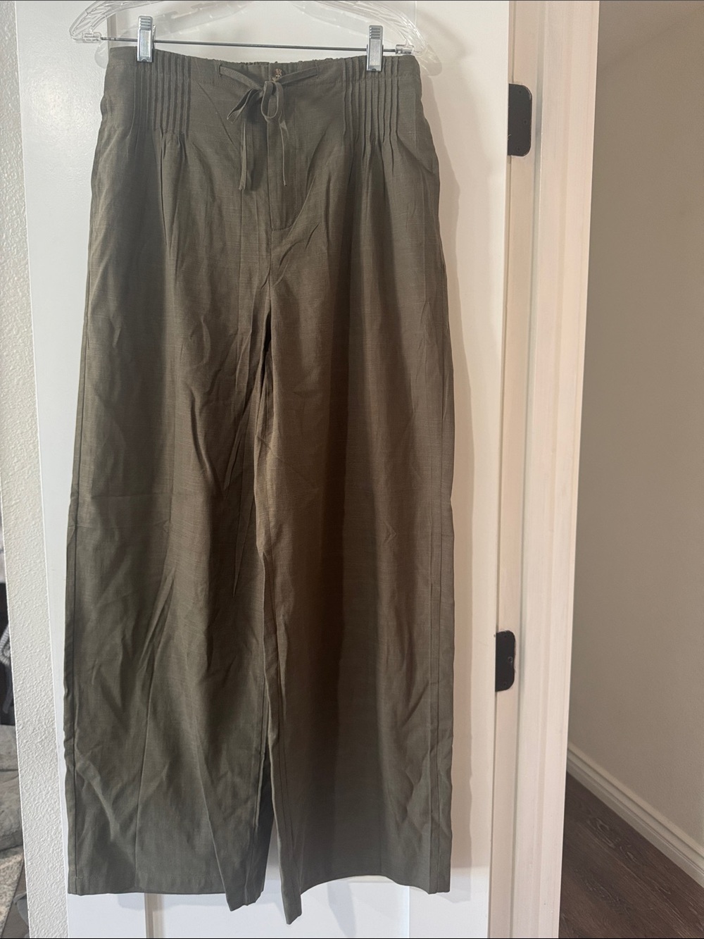 Wide-Leg Drawstring Pants - Olive